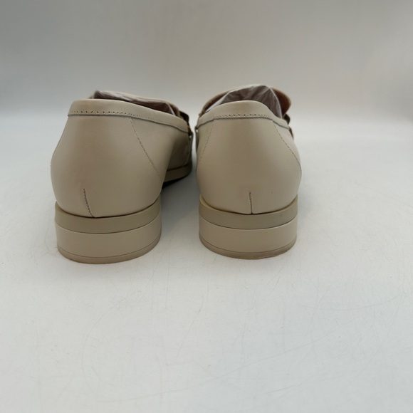 Vionic Cream Loafers size 9 - Picture 4 of 6